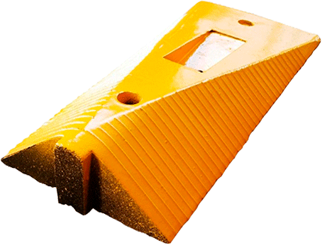 COT500M - cordolo delimitatore omologato in gomma giallo term.maschio h.5 cm.