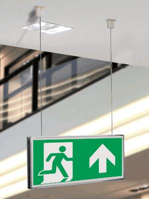 SEME715103SNC - segnaletica all.Metal VERDE sospesa Uscita Emergenza Nord EN ISO 7010