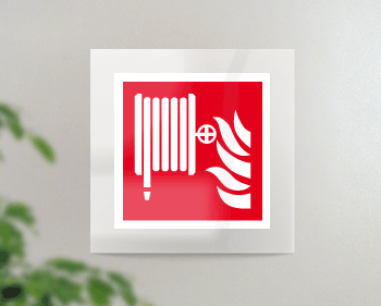 SEPE15115FW - targa Plexi monofacciale Lancia antincendio fiss.inv.EN ISO 7010 F002