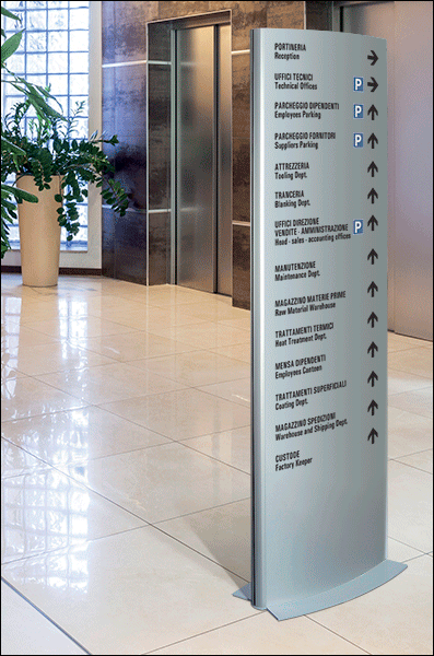 TKTS606 - totem x interni con pannelli neutri (stampa esclusa) mm 1900x600