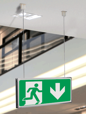 [SEME715104SNC] SEME715104SNC - segnaletica all.Metal VERDE sospesa Uscita Emergenza Sud EN ISO 7010